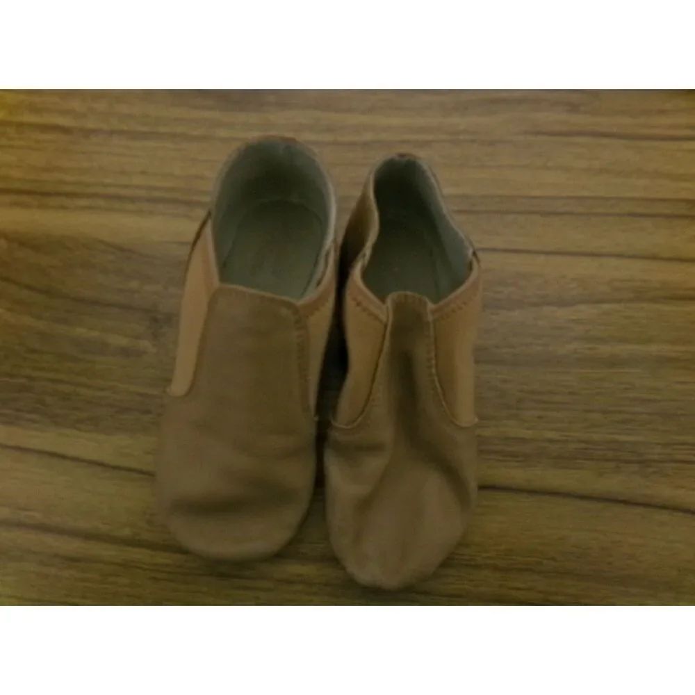 Pre-Owned Dance Jazz Shoes Dance Class Girls 1M Kids Slip On Leather Split Sole